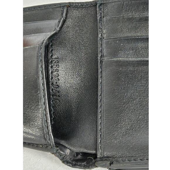 GUCCI VINTAGE MEN'S BLACK LEATHER BI-FOLD WITH COIN POCKET MADE IN ITALY - Picture 13 of 16